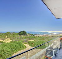 Seas the Day 41B Ocean Avenue - Accommodation Nelson Bay