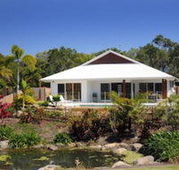 4 Cascade Luxury House on Fairway - Accommodation Nelson Bay