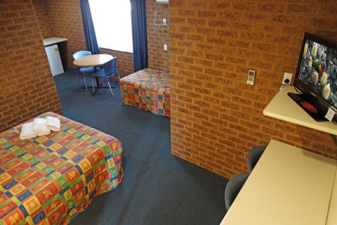 MAS Country Colonial Motor Inn - Accommodation Nelson Bay 1