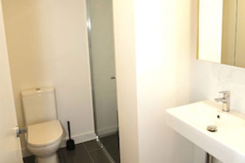 Modern Apartment In Brisbane - Accommodation Nelson Bay 2