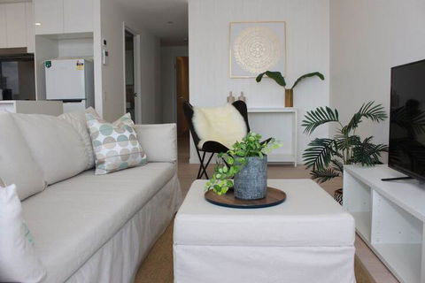 Modern Apartment In Brisbane - Accommodation Nelson Bay 4