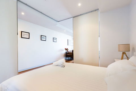 RIVER, 1BDR Melbourne Apartment - Accommodation Nelson Bay 2