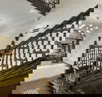 Farmers Home Hotel - Accommodation Nelson Bay