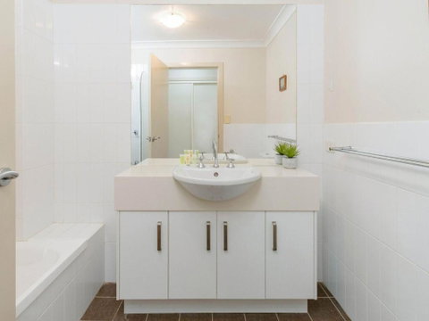 Seaspray 3 Straight Across The Road From Main Beach Yamba - Accommodation Nelson Bay 2
