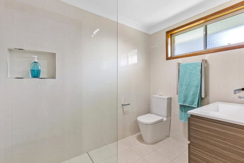 Kalimna Lakeside Living - Accommodation Nelson Bay 3