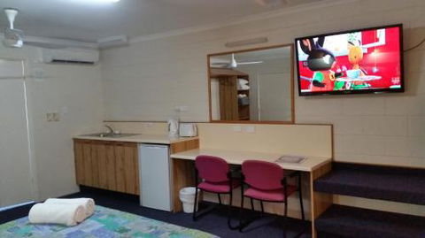 Sandcastle Motel Tin Can Bay - Accommodation Nelson Bay 2