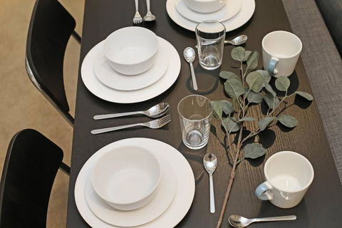 A Modern & Central Apt With Beautiful City Views - Accommodation Nelson Bay 2