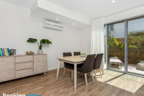 SEASIDE By THE BEACH - Accommodation Nelson Bay 1