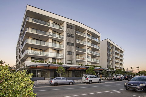 Arise Hedge - Accommodation Nelson Bay 1