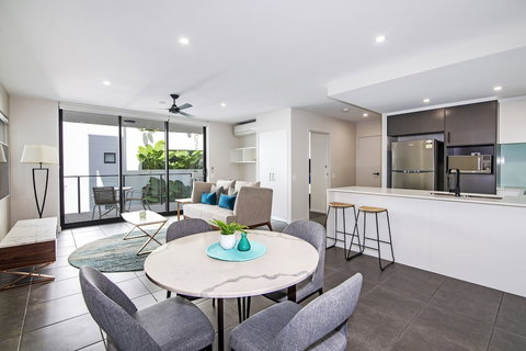 Arise Hedge - Accommodation Nelson Bay 4