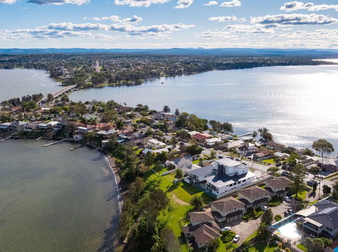 Lakes Resort - Accommodation Nelson Bay 3