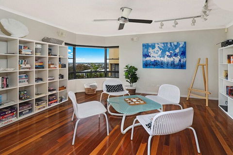 PRTFINO Ultimate Penthouse - Accommodation Nelson Bay 3