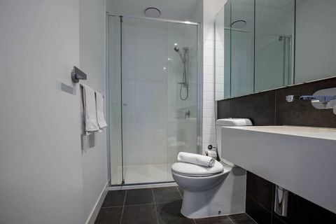 Cozy APT Seaview Next To Southern Cross/pool/gym - Accommodation Nelson Bay 4