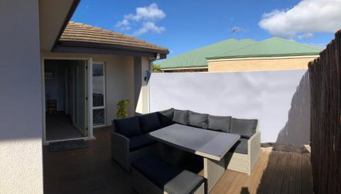 WAVE N SOUL - Nelson Bay Accommodation.com 3