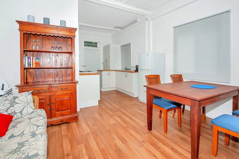 Easy Going Holiday Unit On McKenzie MK6 - Accommodation Nelson Bay 2