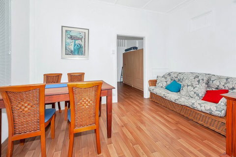 Easy Going Holiday Unit On McKenzie MK6 - Accommodation Nelson Bay 5
