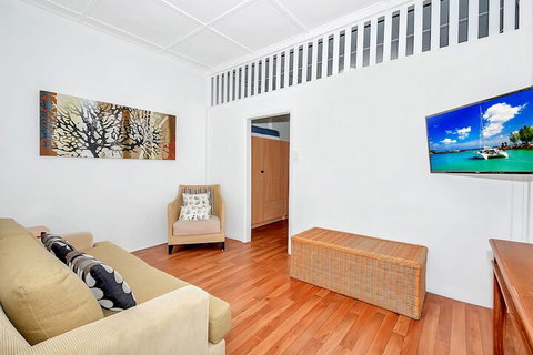 Easy Going Holiday Unit On McKenzie MK6 - Accommodation Nelson Bay 3