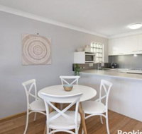 Unit 3 Emerald Shores shipping lane views - Accommodation Nelson Bay