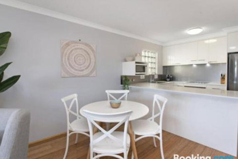 Unit 3 Emerald Shores Shipping Lane Views! - Accommodation Nelson Bay 0