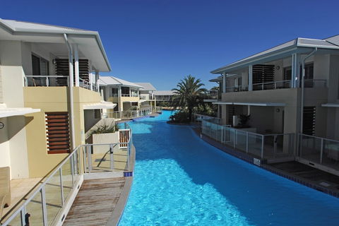 Pacific Blue 505-265 Sandy Point Road - Accommodation Nelson Bay 3