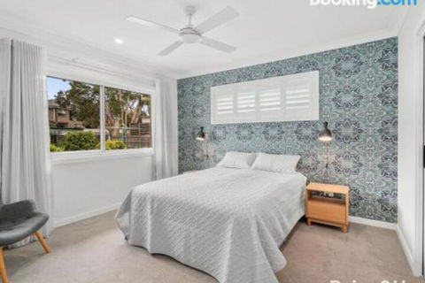 Modern Family Retreat 12 Minell Close - Accommodation Nelson Bay 5