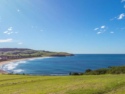COASTLINE Boat Harbour Gerringong 4pm Check Out Sundays - Accommodation Nelson Bay 0