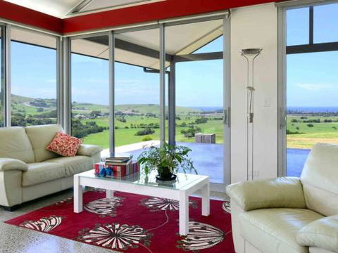 ROSE VALLEY Gerringong 4pm Check Out Sundays - Accommodation Nelson Bay 5