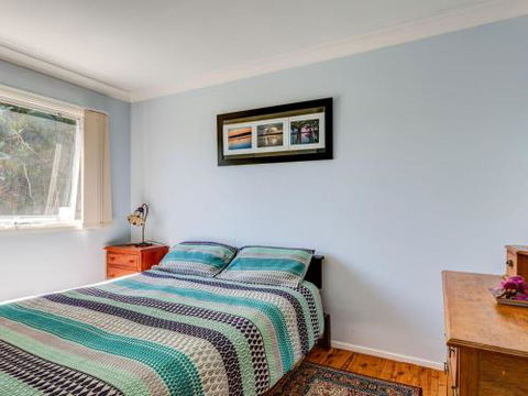 SORRENTO LAKESIDE Sanctuary Point 4pm Check Out Sundays - Accommodation Nelson Bay 6