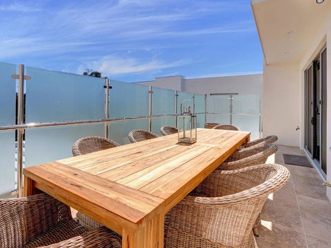 Rosalea By The Bay - Accommodation Nelson Bay 3