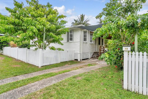 Lazenby Lodge - Accommodation Nelson Bay 1