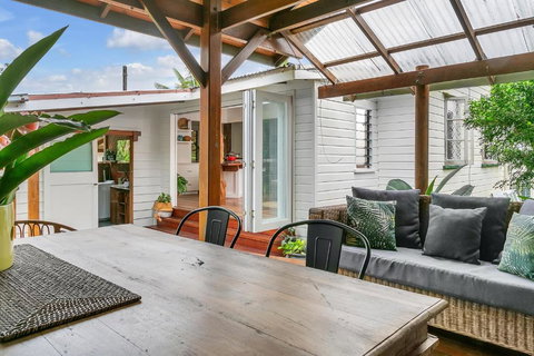 Lazenby Lodge - Accommodation Nelson Bay 2
