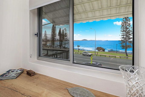 SPECTACULAR OCEAN FRONT Sounion6 - Accommodation Nelson Bay 2