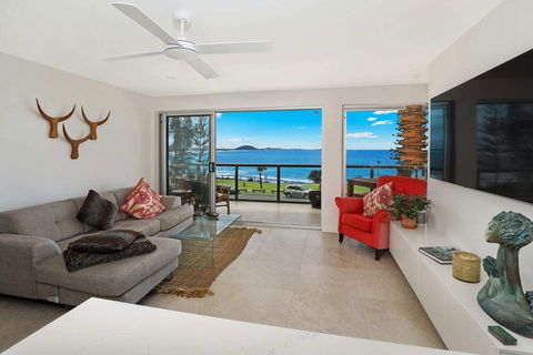 SPECTACULAR OCEAN FRONT Sounion6 - Accommodation Nelson Bay 5