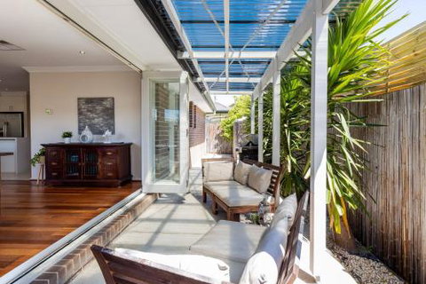 Rosebud Seaside Accommodation - Accommodation Nelson Bay 3