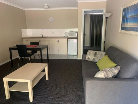 Praemorsa - Accommodation Nelson Bay 1