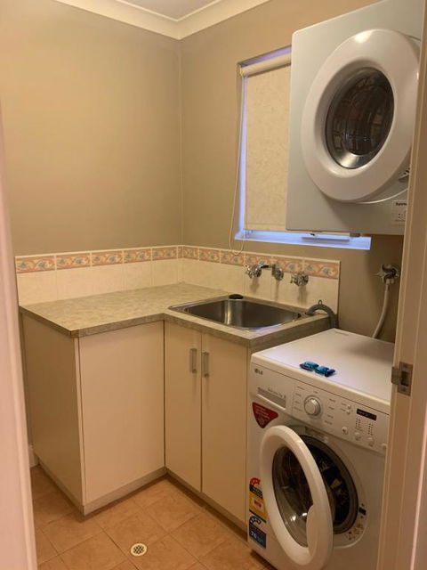 Waratah - Accommodation Nelson Bay 2