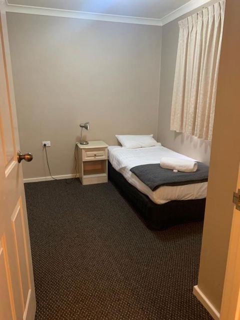 Waratah - Accommodation Nelson Bay 4