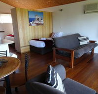 22 Korora Palms 1 Bedroom Bure - Accommodation Nelson Bay