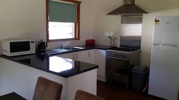 Strahan Holidays - Accommodation Nelson Bay 6