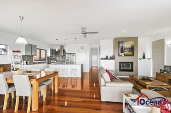 SUNNY DAZE BONNY HILLS - Accommodation Nelson Bay 6