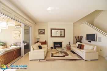Harbourfront Retreat - Accommodation Nelson Bay 0