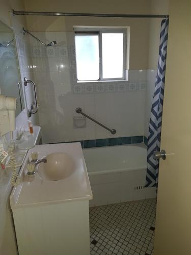 Blue Mountain Motel - Accommodation Nelson Bay 4