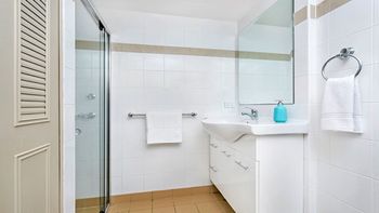 The Apartment Service HELP7 - Nelson Bay Accommodation.com 4