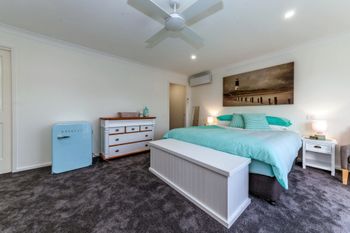 Catalina Close 1a - Nelson Bay Accommodation.com 1