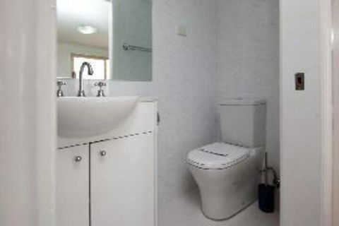 Dolphin Watch No.2 On Magnus - Nelson Bay Accommodation.com 3