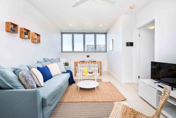 Bright 2 Bedroom Seafoam Apartment - Accommodation Nelson Bay 0