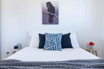 Bright 2 Bedroom Seafoam Apartment - Accommodation Nelson Bay 3