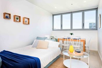 Bright 2 Bedroom Seafoam Apartment - Accommodation Nelson Bay 6