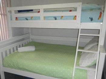 Lakeside Getaway - Accommodation Nelson Bay 5