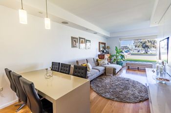 Serene Marinafront 3BR Retreat - Accommodation Nelson Bay 6